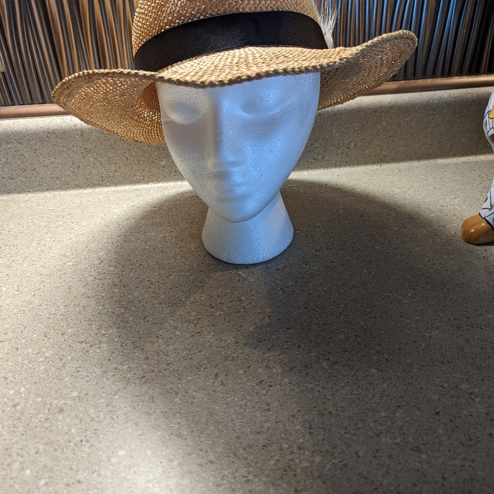 Hat - Picture 4 of 4